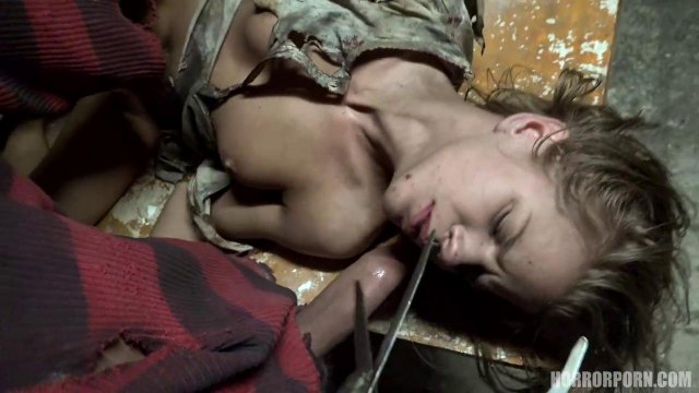 Страшное хоррор порно с Фредди Крюгером и его любовницами